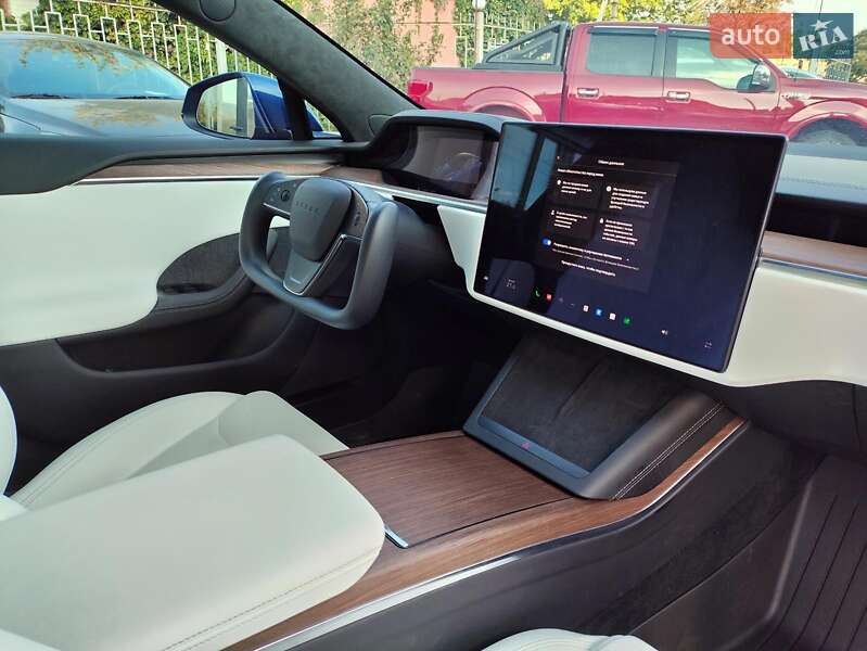 Лифтбек Tesla Model S 2022 в Харькове