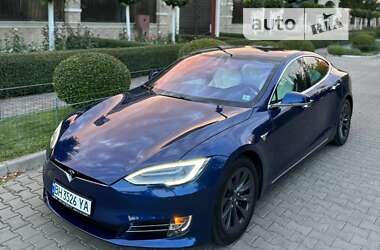 Ліфтбек Tesla Model S 2017 в Одесі