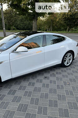 Ліфтбек Tesla Model S 2013 в Хмельницькому