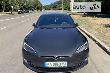 Ліфтбек Tesla Model S 2016 в Києві