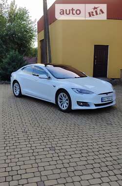 Ліфтбек Tesla Model S 2019 в Хмельницькому