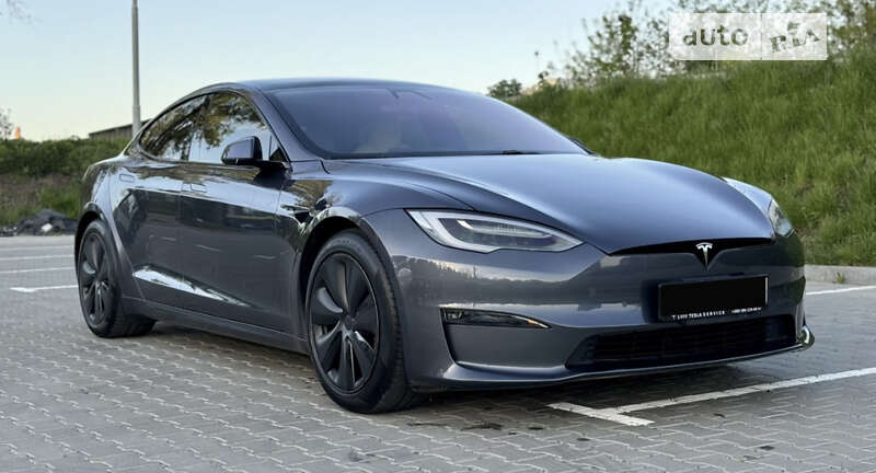 Tesla Model S 2022