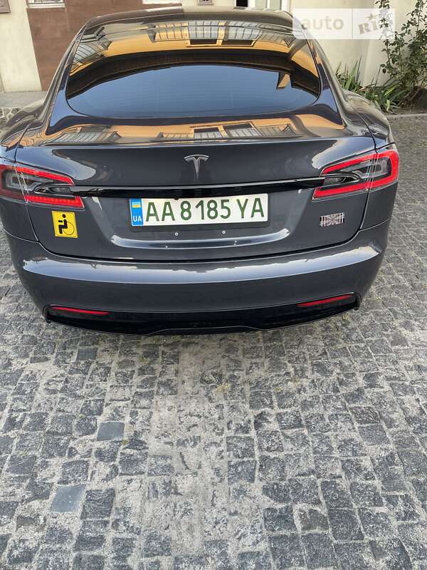 Ліфтбек Tesla Model S 2022 в Києві