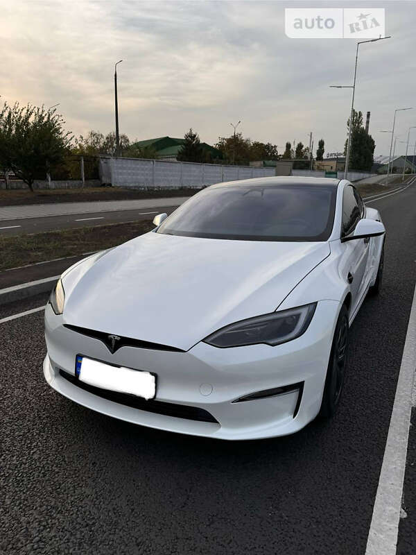 Tesla Model S 2023