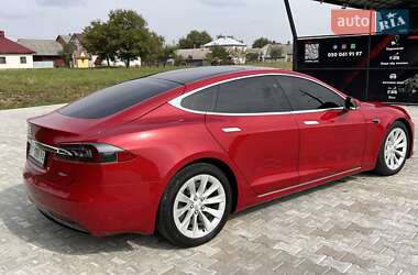 Лифтбек Tesla Model S 2017 в 