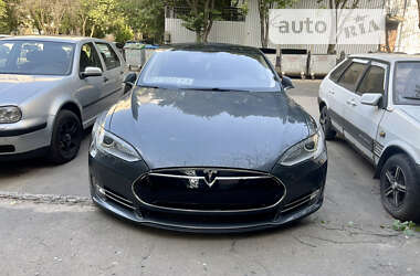 Лифтбек Tesla Model S 2013 в Полтаве