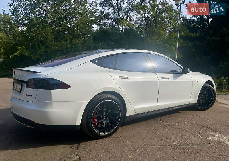 Ліфтбек Tesla Model S 2014 в Житомирі