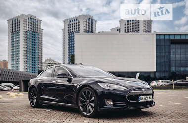 Ліфтбек Tesla Model S 2013 в Одесі