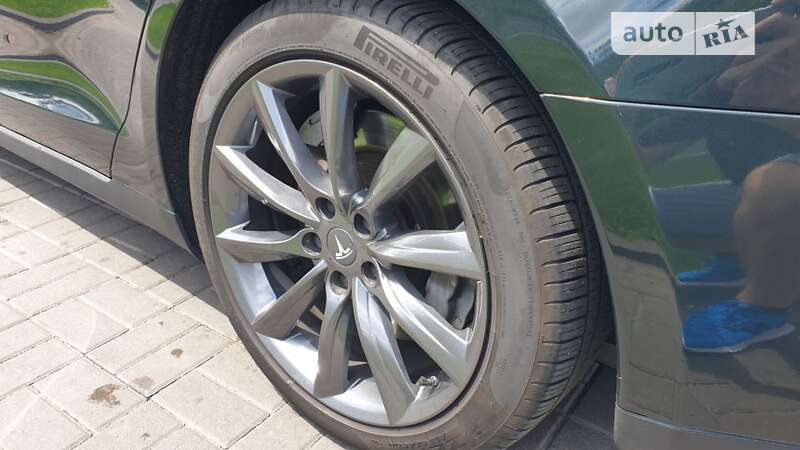 Ліфтбек Tesla Model S 2013 в Києві фото 27 Ліфтбек Tesla Model S 2013 в Києві