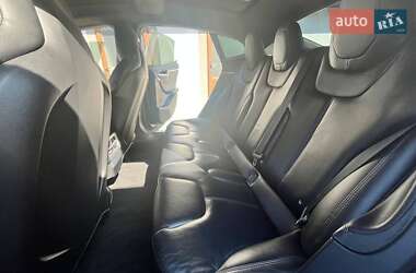 Лифтбек Tesla Model S 2016 в Сарнах