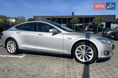 Лифтбек Tesla Model S 2013 в Стрые