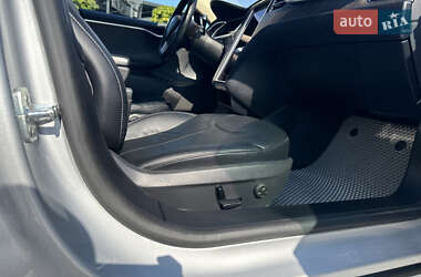 Лифтбек Tesla Model S 2013 в Стрые