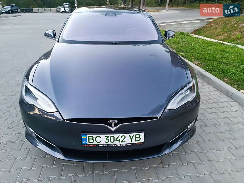 Ліфтбек Tesla Model S 2019 в Трускавці