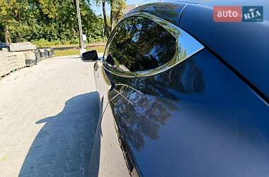 Лифтбек Tesla Model S 2019 в Трускавце