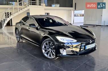Лифтбек Tesla Model S 2020 в 