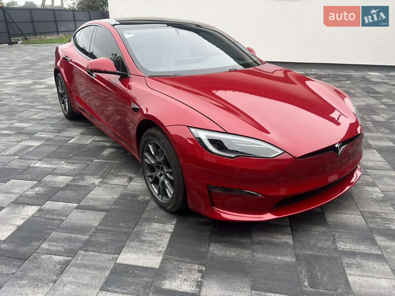 Лифтбек Tesla Model S 2021 в Житомире