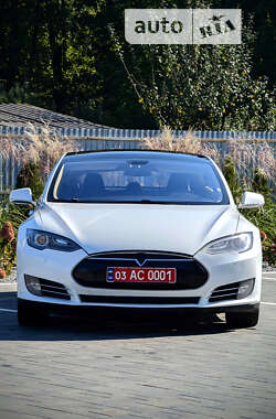 Ліфтбек Tesla Model S 2014 в Луцьку