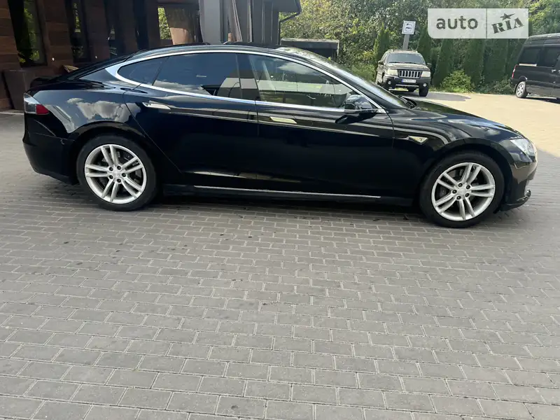 Tesla Model S