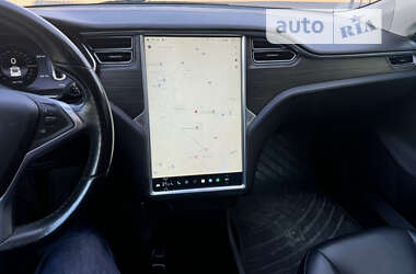 Лифтбек Tesla Model S 2014 в Ровно