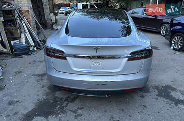 Лифтбек Tesla Model S 2014 в Запорожье