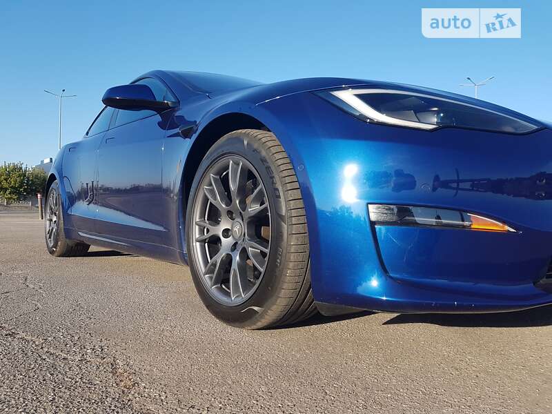 Лифтбек Tesla Model S 2022 в Харькове