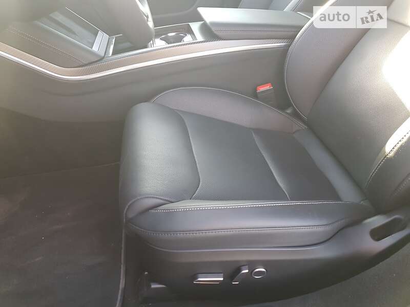 Лифтбек Tesla Model S 2022 в Харькове