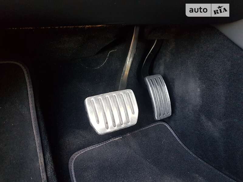 Лифтбек Tesla Model S 2022 в Харькове