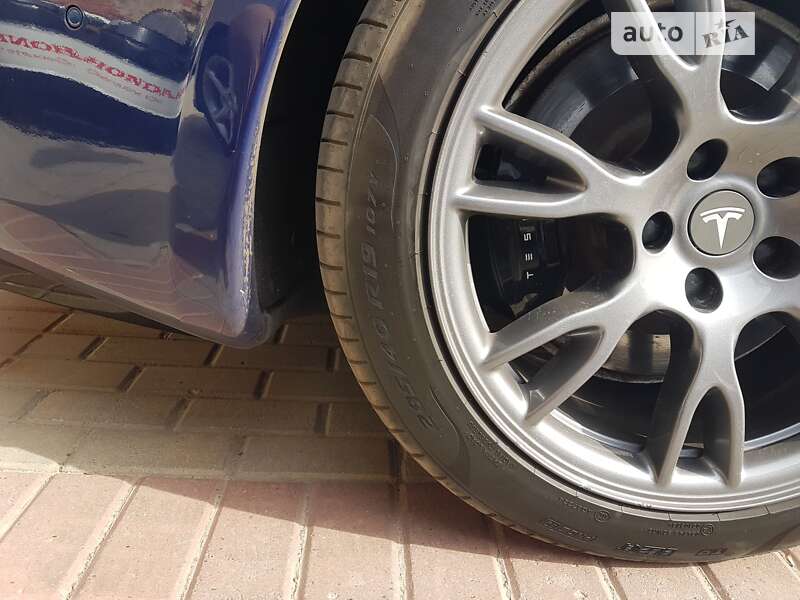 Лифтбек Tesla Model S 2022 в Харькове