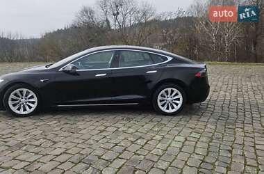 Ліфтбек Tesla Model S 2016 в Києві