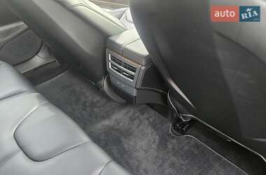 Ліфтбек Tesla Model S 2016 в Києві