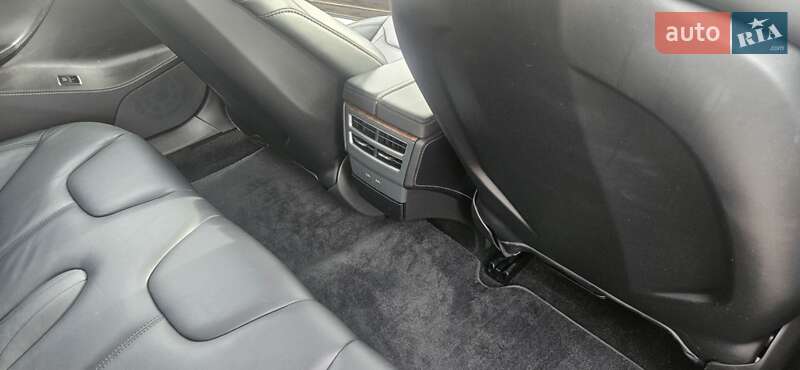 Лифтбек Tesla Model S 2016 в Киеве фото 16 Лифтбек Tesla Model S 2016 в Киеве