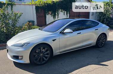 Ліфтбек Tesla Model S 2017 в Одесі