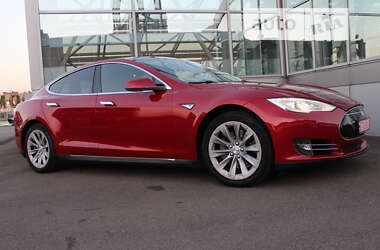 Ліфтбек Tesla Model S 2014 в Києві