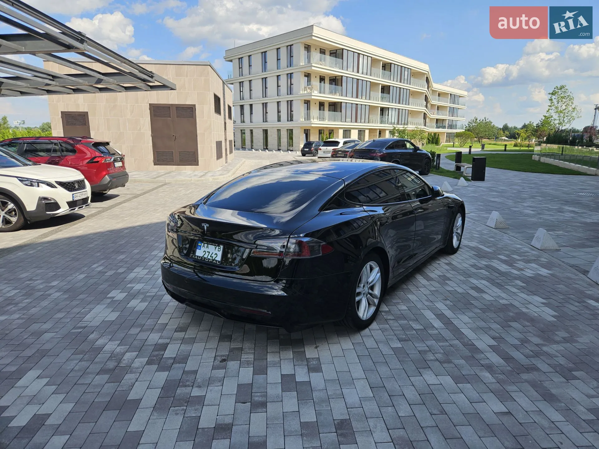 2021 Tesla Model S - мініатюра 21