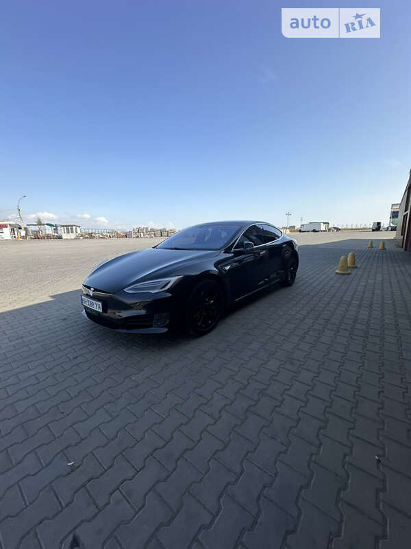 Лифтбек Tesla Model S 2016 в Одессе
