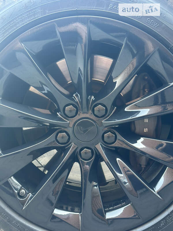Лифтбек Tesla Model S 2016 в Одессе