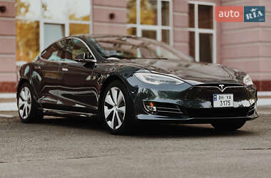 Ліфтбек Tesla Model S 2020 в Одесі