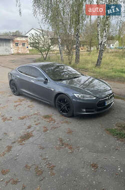 Лифтбек Tesla Model S 2013 в 