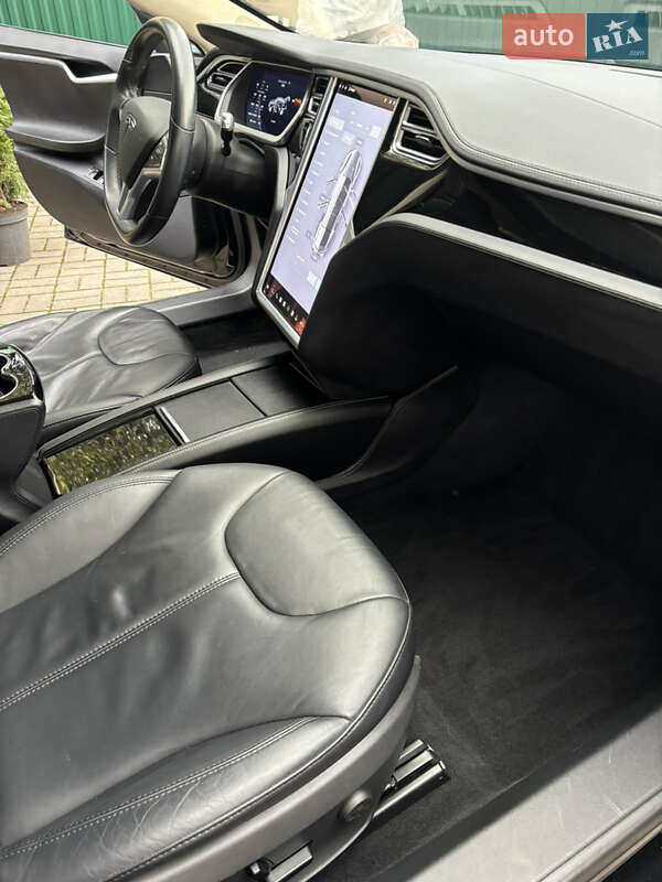 Лифтбек Tesla Model S 2013 в Красилове фото 31 Лифтбек Tesla Model S 2013 в Красилове
