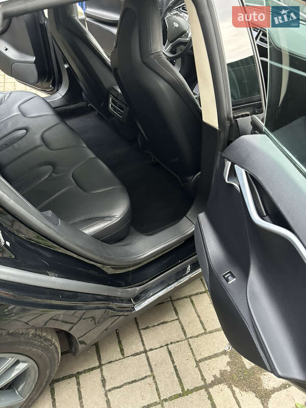 Лифтбек Tesla Model S 2013 в Красилове фото 34 Лифтбек Tesla Model S 2013 в Красилове
