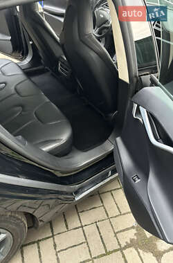 Лифтбек Tesla Model S 2013 в 