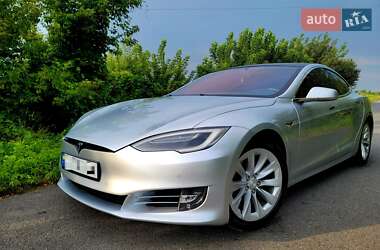 Ліфтбек Tesla Model S 2018 в 