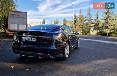 Ліфтбек Tesla Model S 2016 в Києві