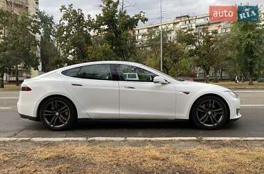 Ліфтбек Tesla Model S 2015 в Києві фото 8 Ліфтбек Tesla Model S 2015 в Києві