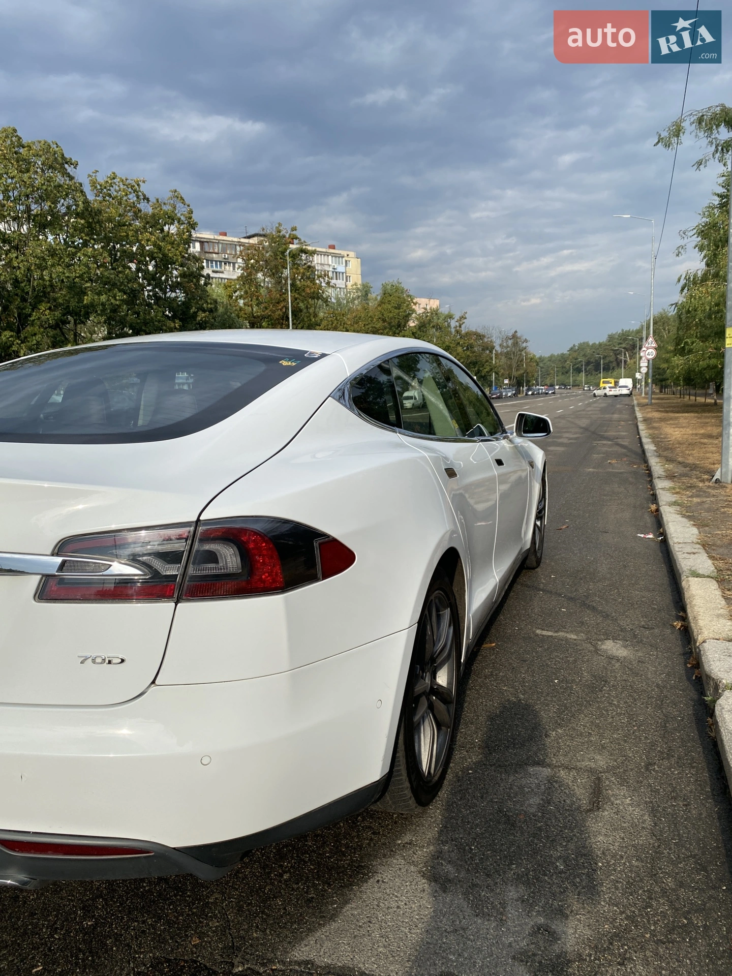 2015 Tesla Model S - мініатюра 14