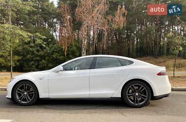 Ліфтбек Tesla Model S 2015 в Києві фото 15 Ліфтбек Tesla Model S 2015 в Києві