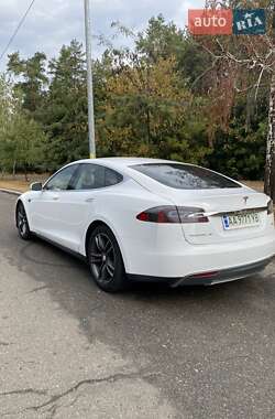 Ліфтбек Tesla Model S 2015 в Києві фото 16 Ліфтбек Tesla Model S 2015 в Києві