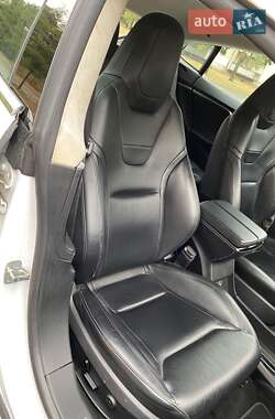 Ліфтбек Tesla Model S 2015 в Києві фото 22 Ліфтбек Tesla Model S 2015 в Києві