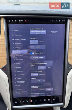 Лифтбек Tesla Model S 2019 в 
