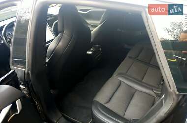 Лифтбек Tesla Model S 2017 в 